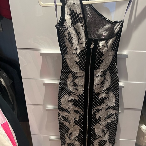 Herve Leger dress - Picture 2 of 7